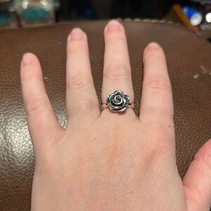 Retired James Avery Silver Rose Ring